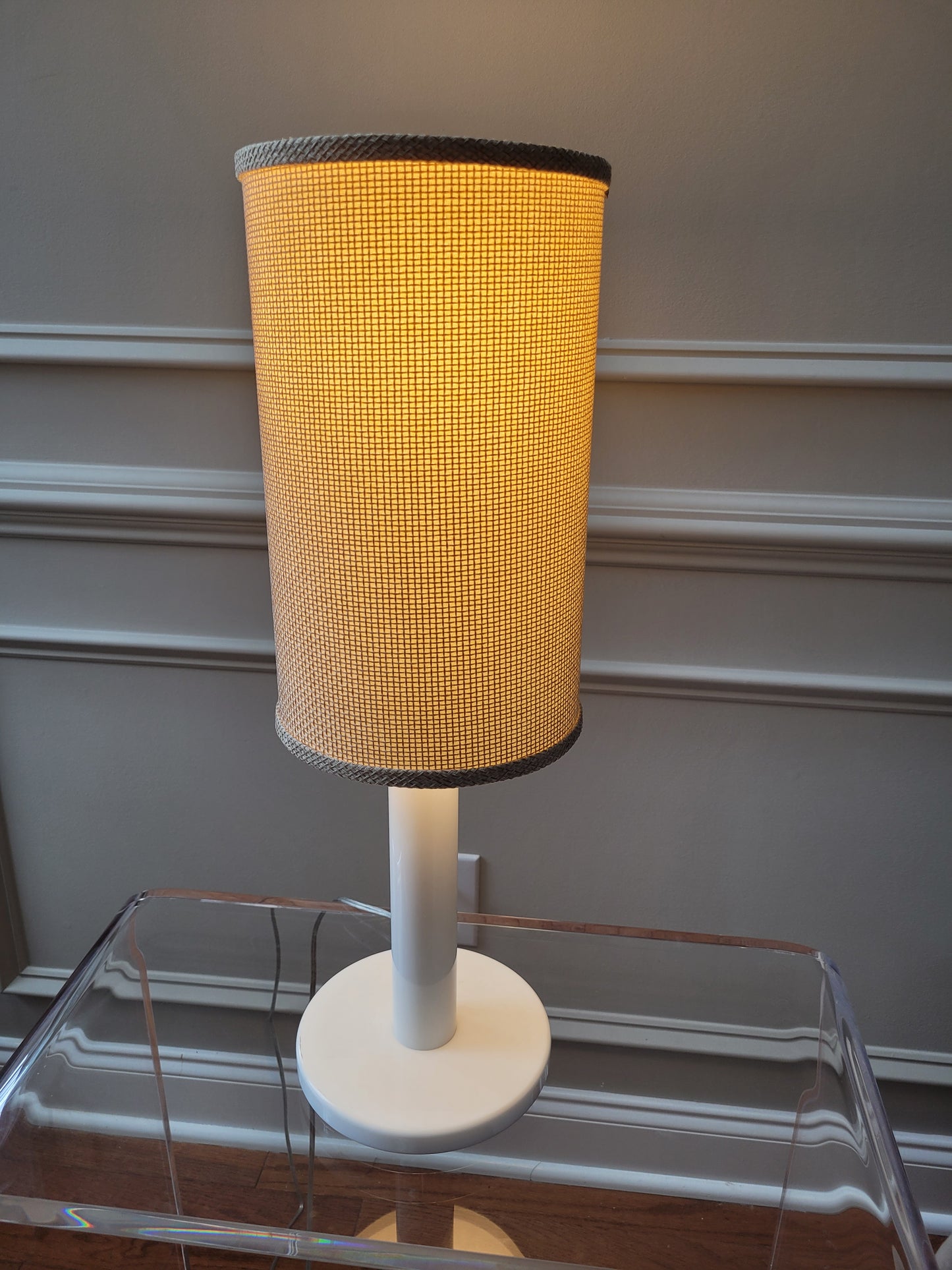 Eradu Table Lamp