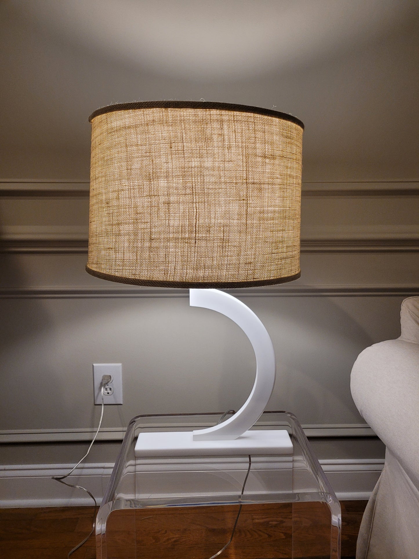 Mooru Table Lamp